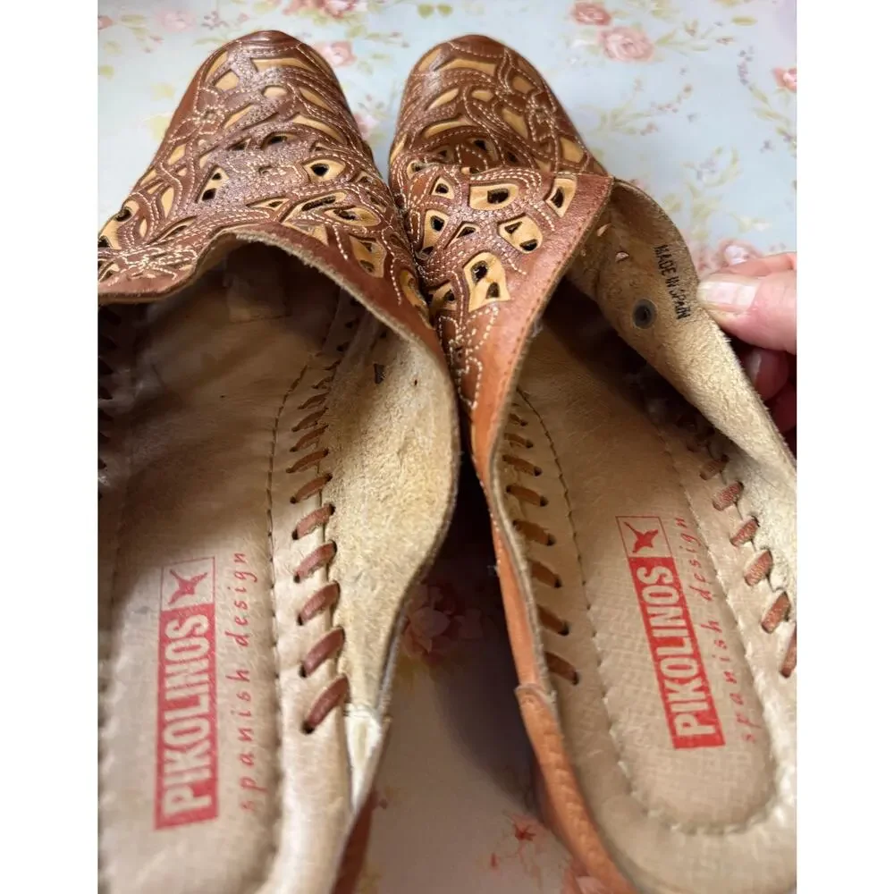 Leather Made in Spain Pikolinos Women’s Size 41 Cutout Floral Wedge Mules SlipOn